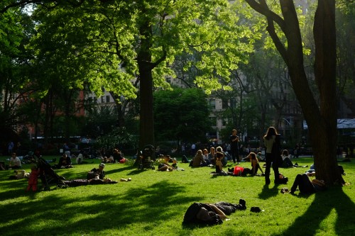 Spring afternoon in Madison Sq. Park. 32 mm